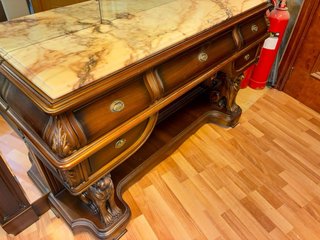 Recibidor madera artesanal amplio clásico