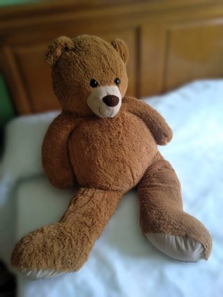 Lote 3 peluches: Oso, Dálmata, Guacamaya
