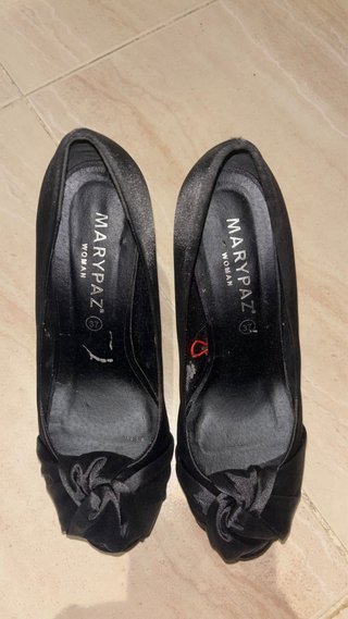 Zapatos de fiesta Marypaz negros tacón