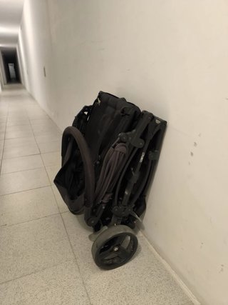 Silla de paseo Baby Monsters compacta