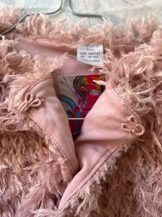 Chaqueta rosa palida peluda entretiempo