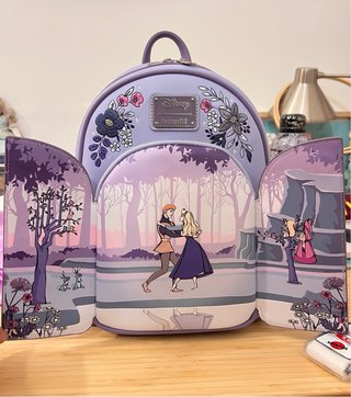 Loungefly Disney Bella Durmiente Sleeping beauty