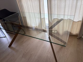 Mesa Comedor Cristal y Metal Dorado