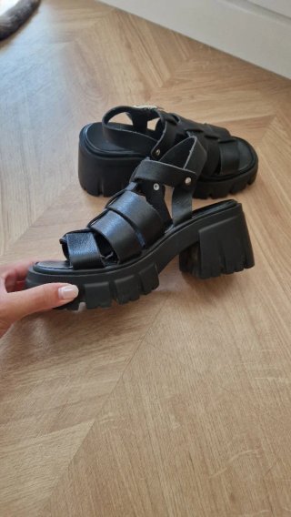 Sandalias negras plataforma talla 36