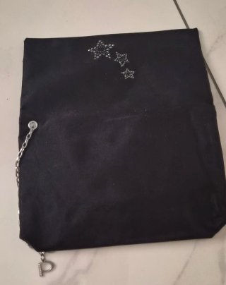 Pochette Pupa nera con stelle