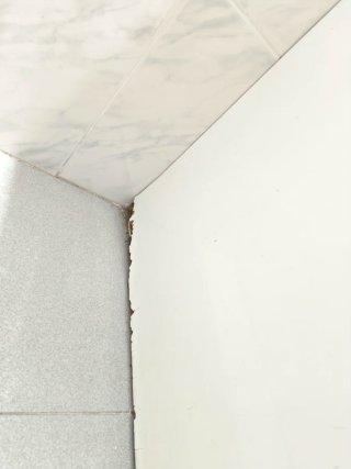 Mueble de baño madera y mármol