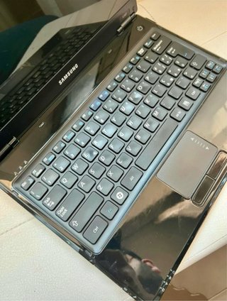 Samsung Portatile 11 con Linux