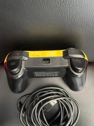 Mando Pikachu Nintendo Switch
