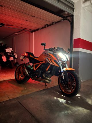 KTM 1290 Super Duke R EVO 2023