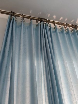 Cortinas azules de tela