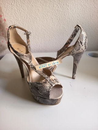 Zapatos de tacón Marypaz piel serpiente