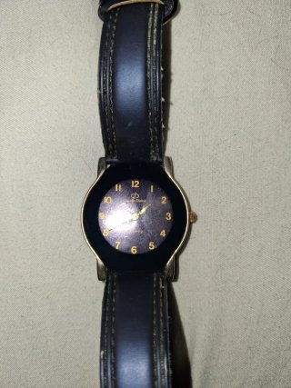 Reloj Charles Delon Negro y Dorado