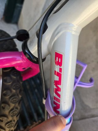 Bicicleta infantil rosa y gris 2-5 años