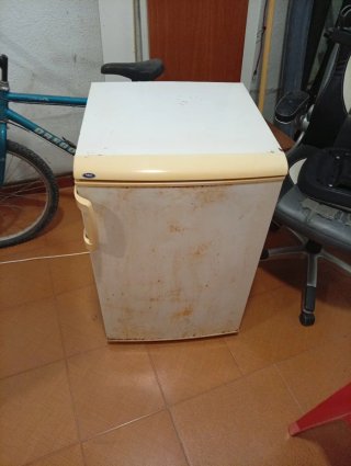 Congelador vertical blanco