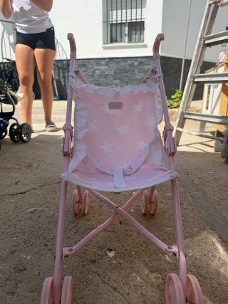 Carrito de muñecas rosa