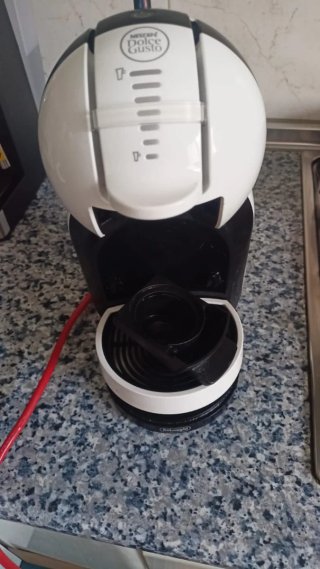 Cafetera Dolce Gusto Delonghi Blanca