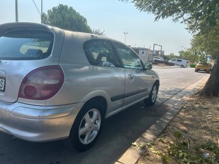 Nissan Almera 2001