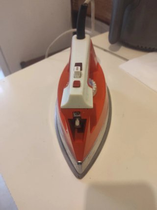 Plancha Solac Roja