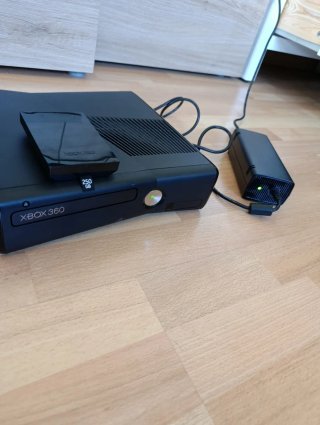 Xbox 360 Slim + Kinect + 13 Giochi