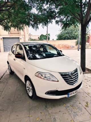 Lancia Ypsilon 2014