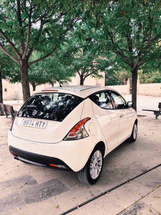 Lancia Ypsilon 2014