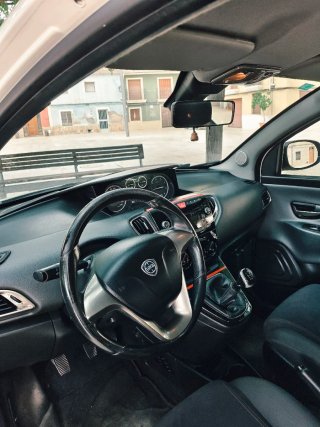 Lancia Ypsilon 2014