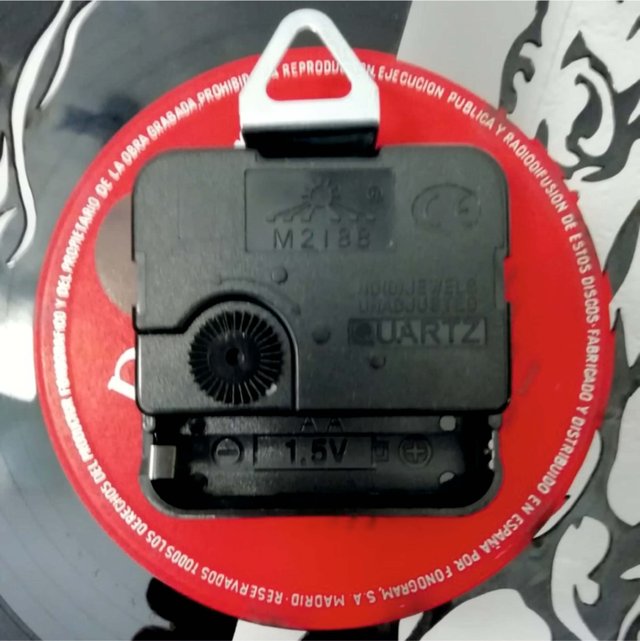 Reloj Vinilo Guitarra Robe Iniesta Extremoduro
