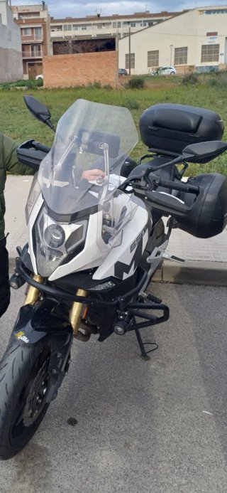 CF Moto 650 MT motor averiado