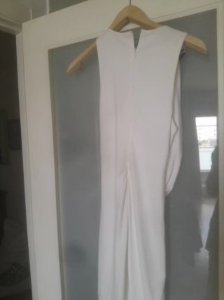 Vestido de fiesta blanco con pedrería