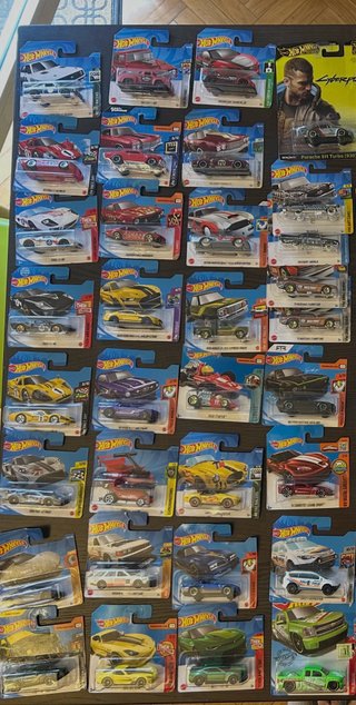 Hot Wheels nuevos en blister – lote mínimo 10 unid