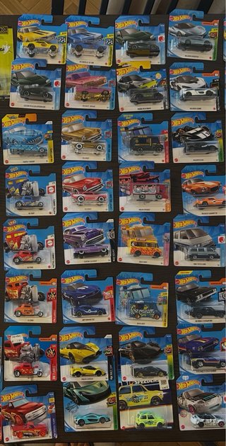 Hot Wheels nuevos en blister – lote mínimo 10 unid