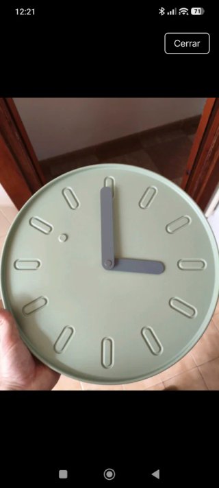 Reloj de pared moderno