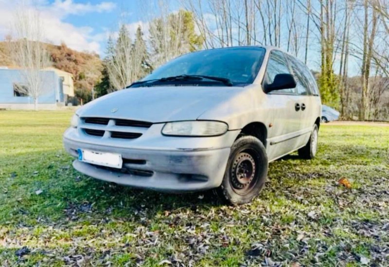 Chrysler Voyager 2001 - foto 1