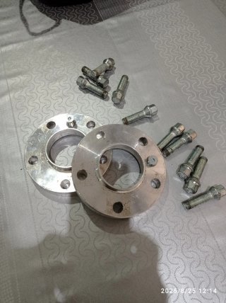 Separadores de Rueda y Tornillos BMW  X5 X6