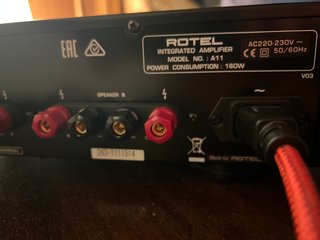 Amplificador HiFi Rotel A11 Tribute Negro