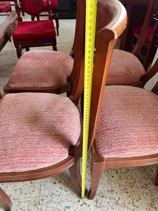 4 Sillas y 1 Sillón Comedor Madera