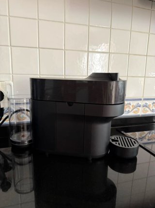 Cafetera Nespresso Vertuo Pop + Aeroccino