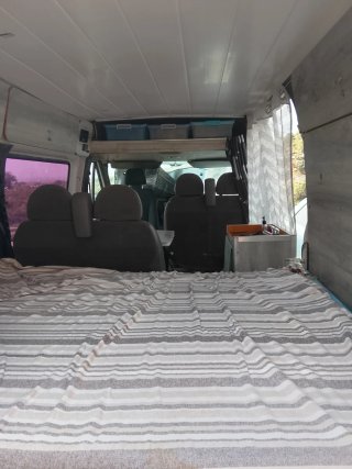Ford E-Transit 2001