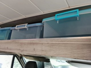 Ford E-Transit 2001
