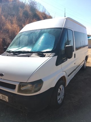 Ford E-Transit 2001