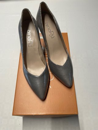 Zapatos Salón Amarú Talla 36