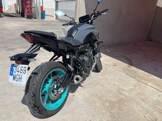 Yamaha MT-07 2024 Gris