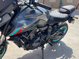 Yamaha MT-07 2024 Gris