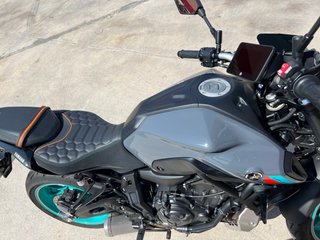 Yamaha MT-07 2024 Gris