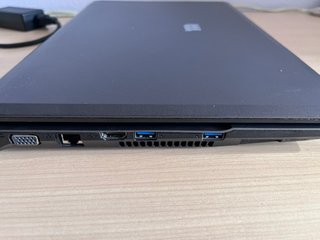 Portátil Clevo W250EUQ Win10