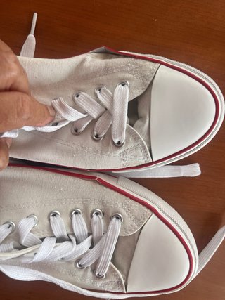 Zapatillas “Converse” Blancas Talla 40