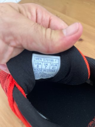 Zapatillas Saucony Rojas y Naranjas