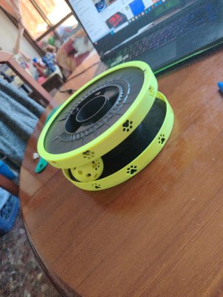 Juguete interactivo para gatos en 3d.