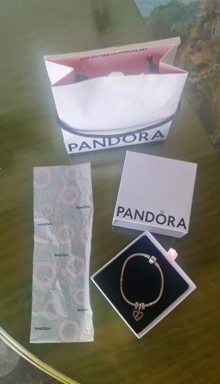Pulsera Pandora Corazón Rojo y Plata, con dos clip