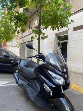 SUZUKI-BURGMAN 125